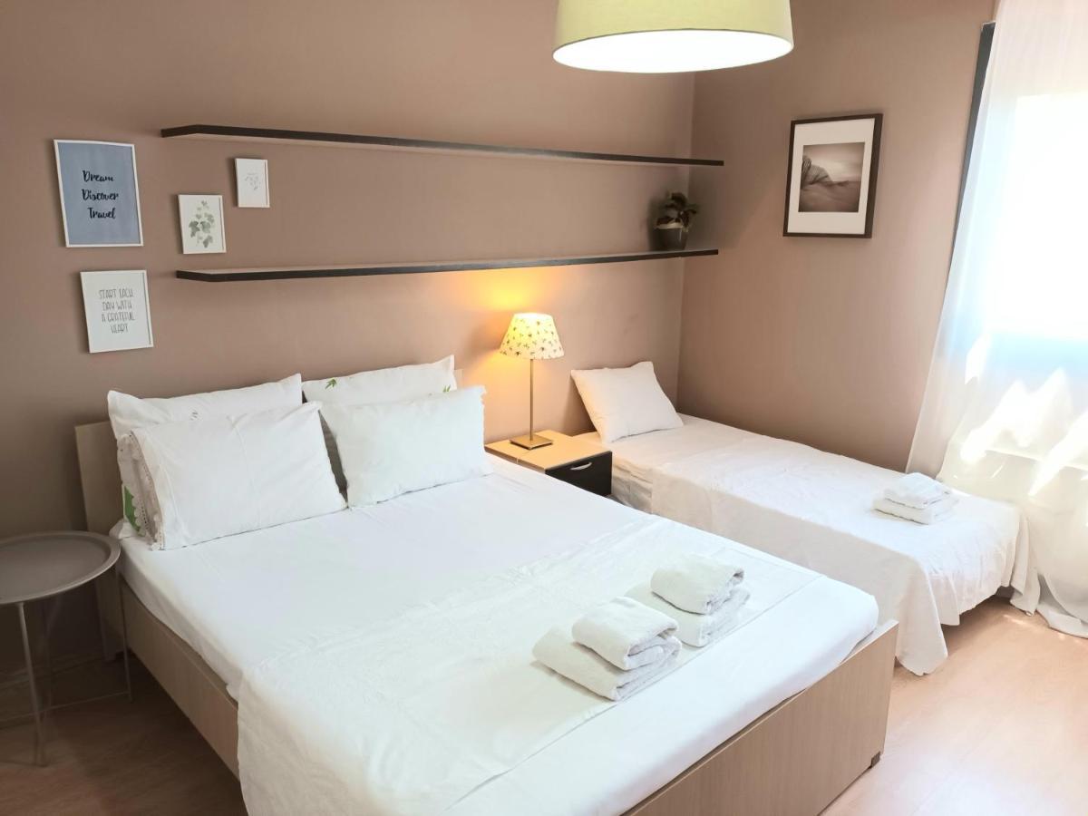 Crystal - Apartment With Garden & Parking كوموتيني المظهر الخارجي الصورة